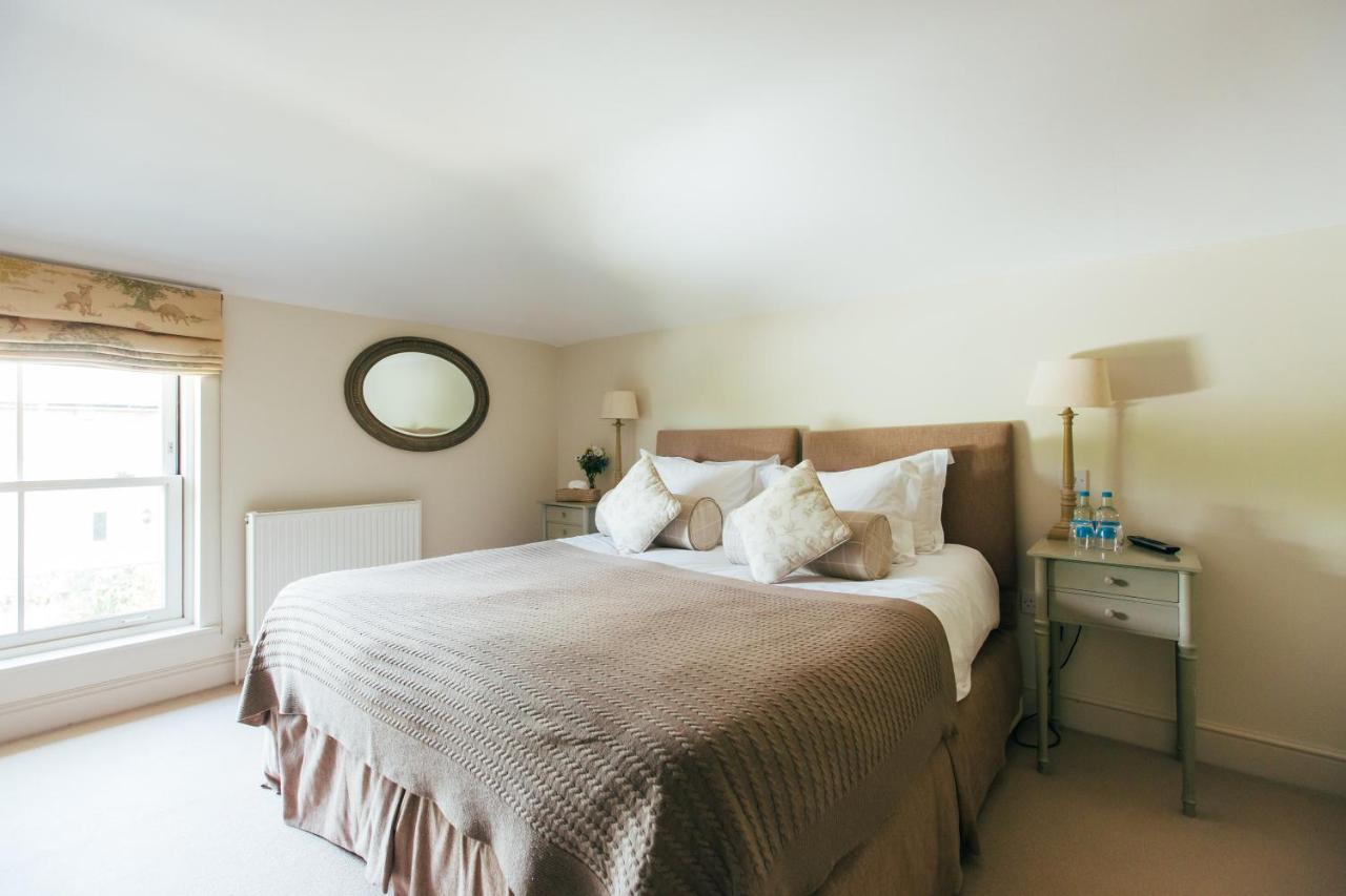The East End Arms Hotel Lymington Buitenkant foto